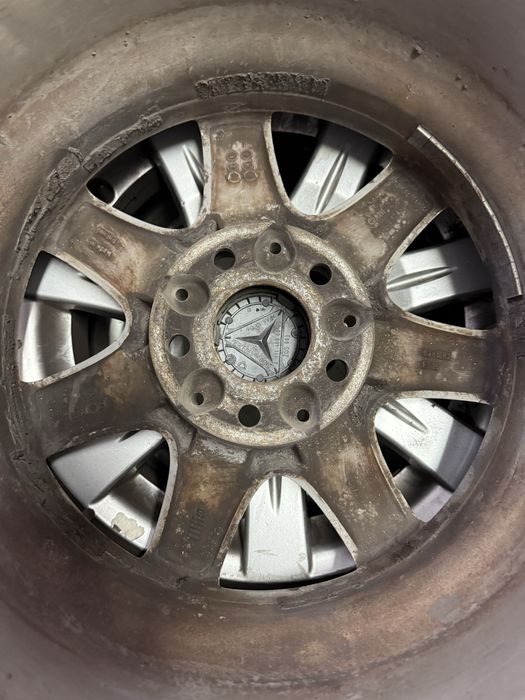 Джанти със гуми за Мерцедес