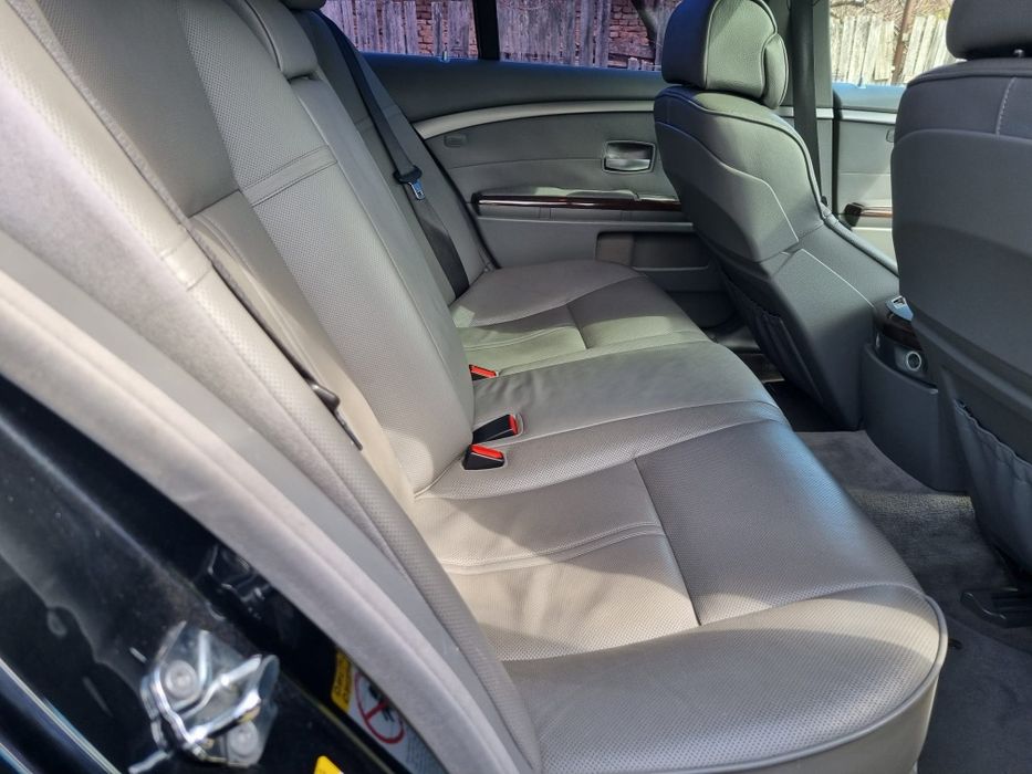 Bmw  serie 7   e 65