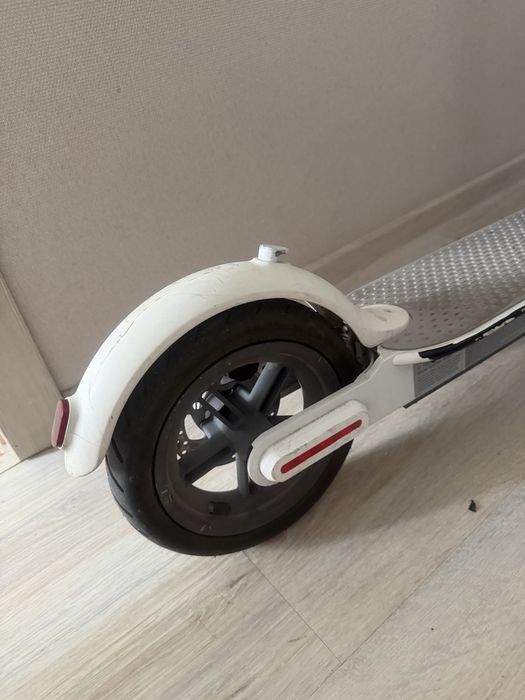 Продам электросамокат xiomi M365