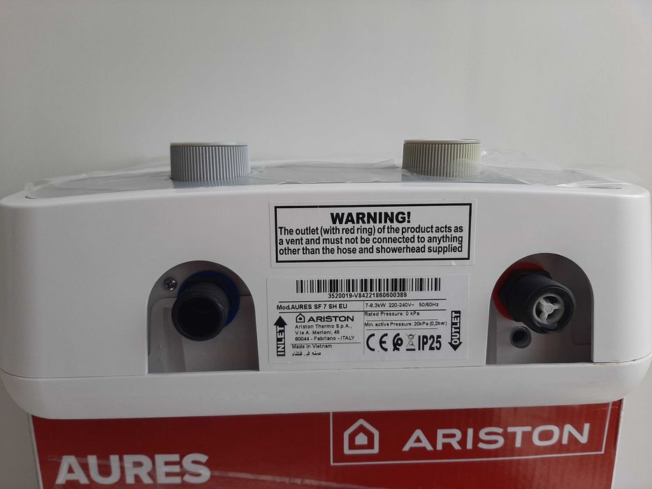 Проточен бойлер ARISTON AURES SF 7 SH EU