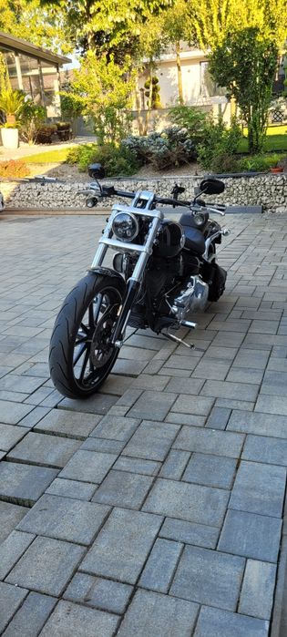 Harley-Davidson Breakout