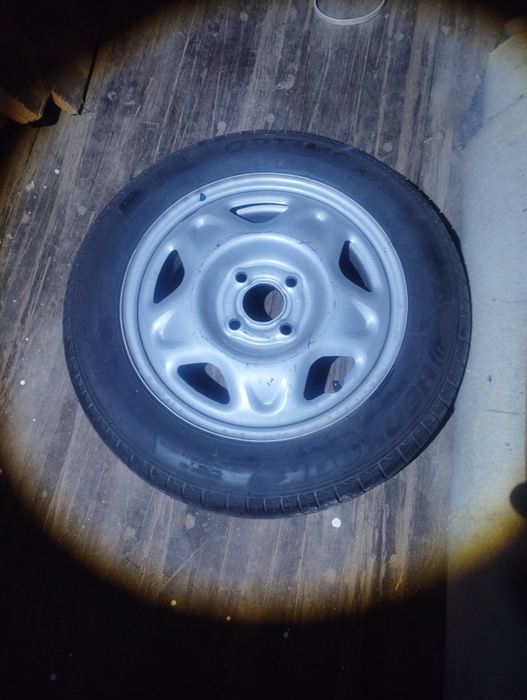 Запаска сотилади Спарк