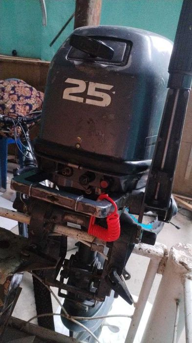 YAMAHA 25 тали матор сотилади