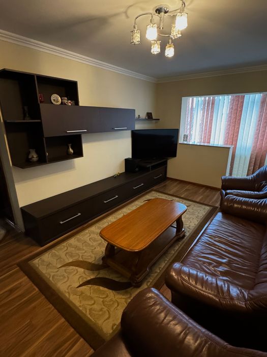 Apartament 3 camere, nord, strada Cameliei, cf 1, etaj 3