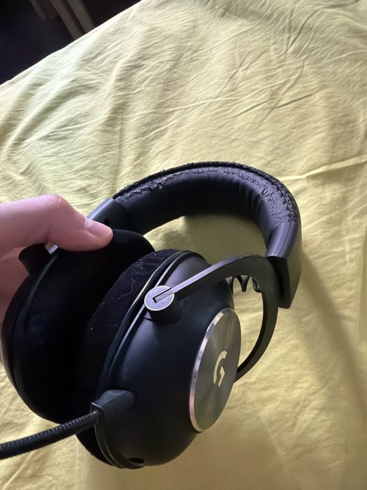 Продаю наушники logitech g pro