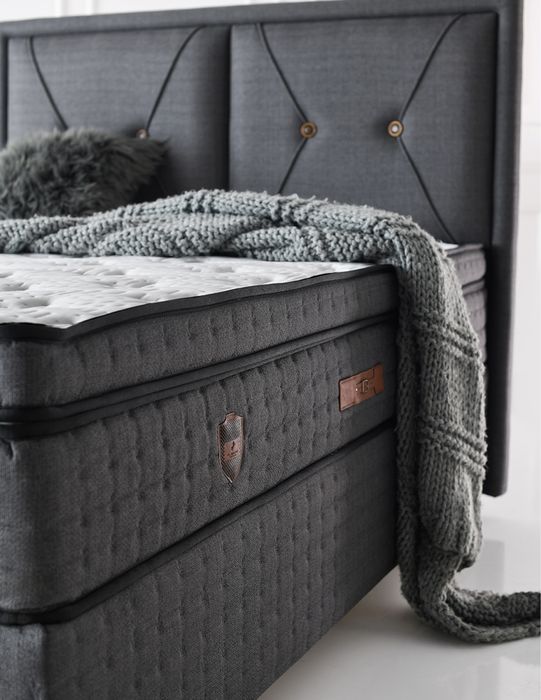 Тапицирано легло Tesla