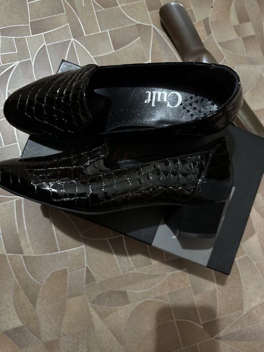 Женские туфли