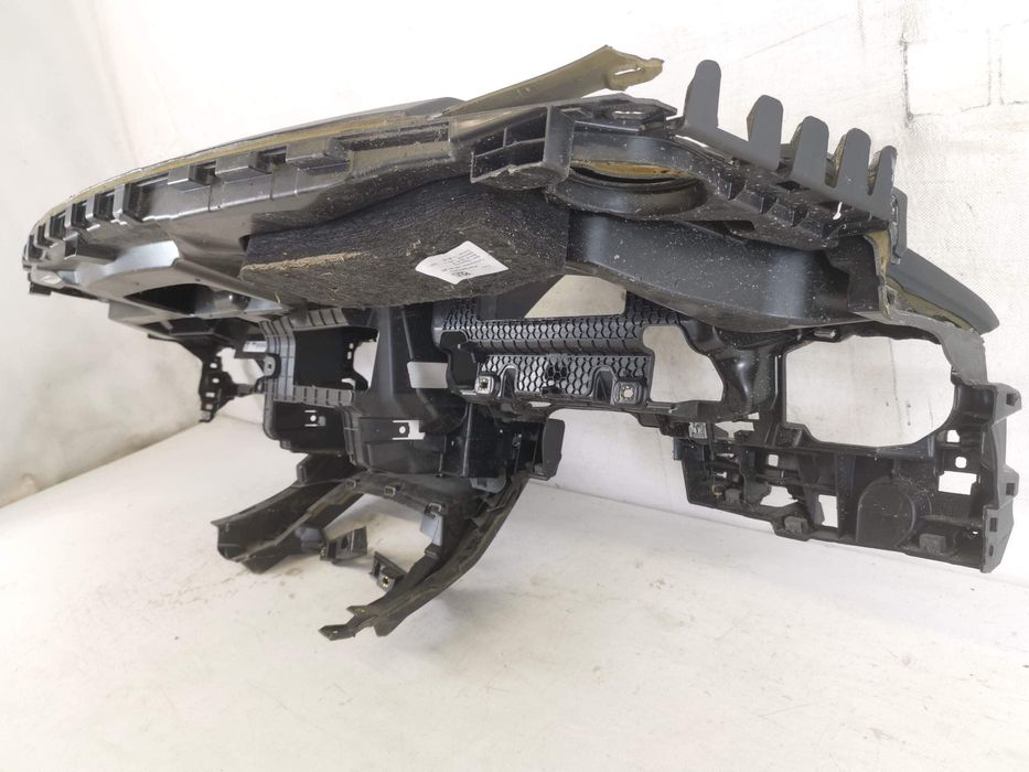 Ауди Q7 / Audi Q7 4M Оригинален арматурен панел в добро състояние