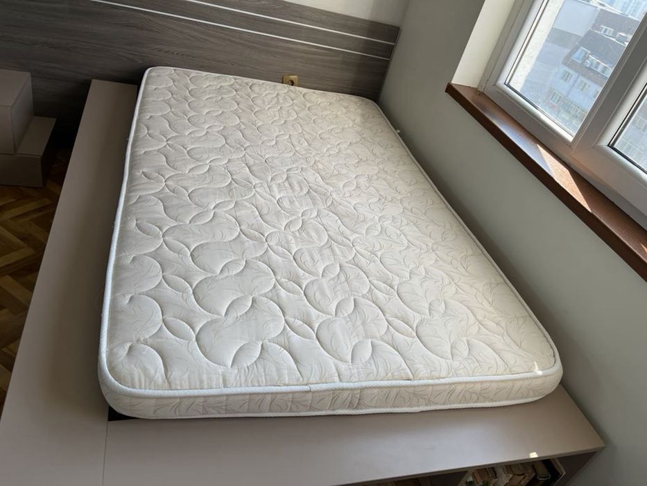 Легло 120/200 с място за съхранение, матрак и нощно шкафче