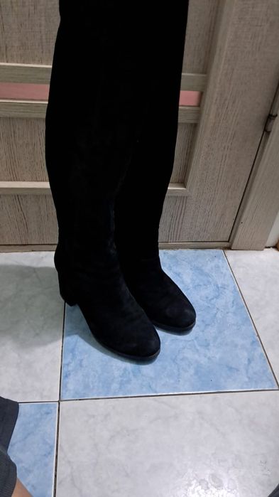 Продам женские сапоги