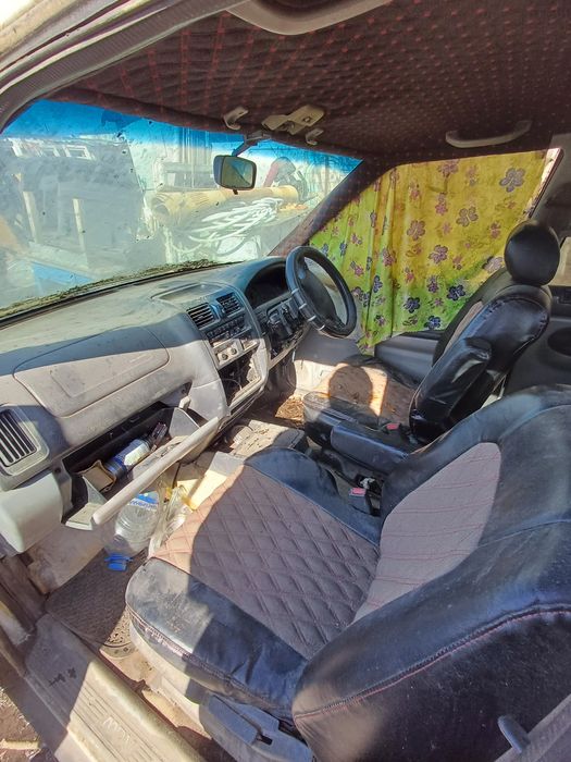 Продам mazda mpv