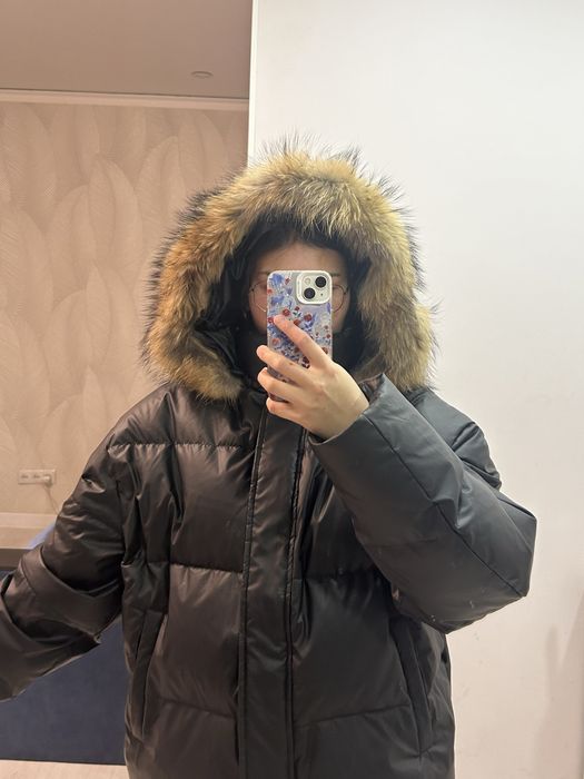 Продаю зимний пуховик