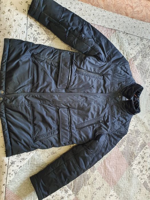 Продам зимнюю куртку