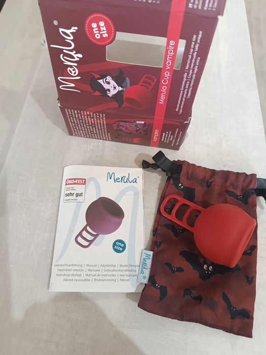 Универсална менструална чаша