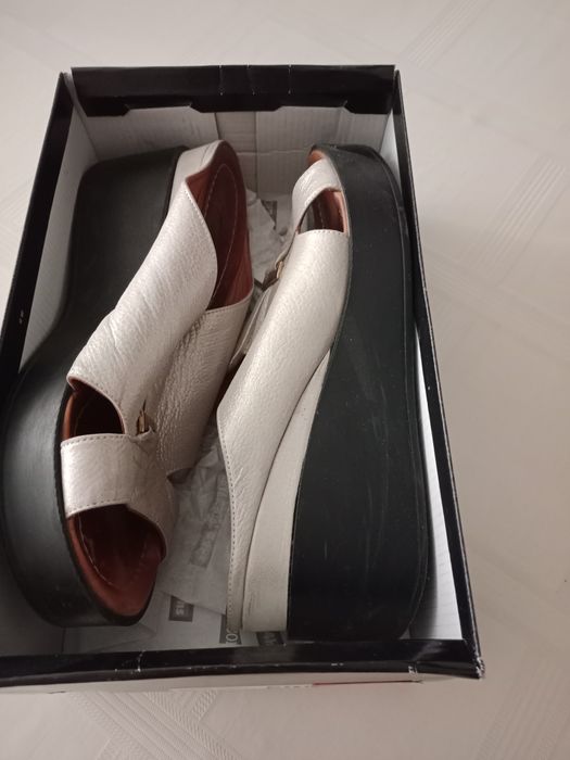 Продам сабо шлепки