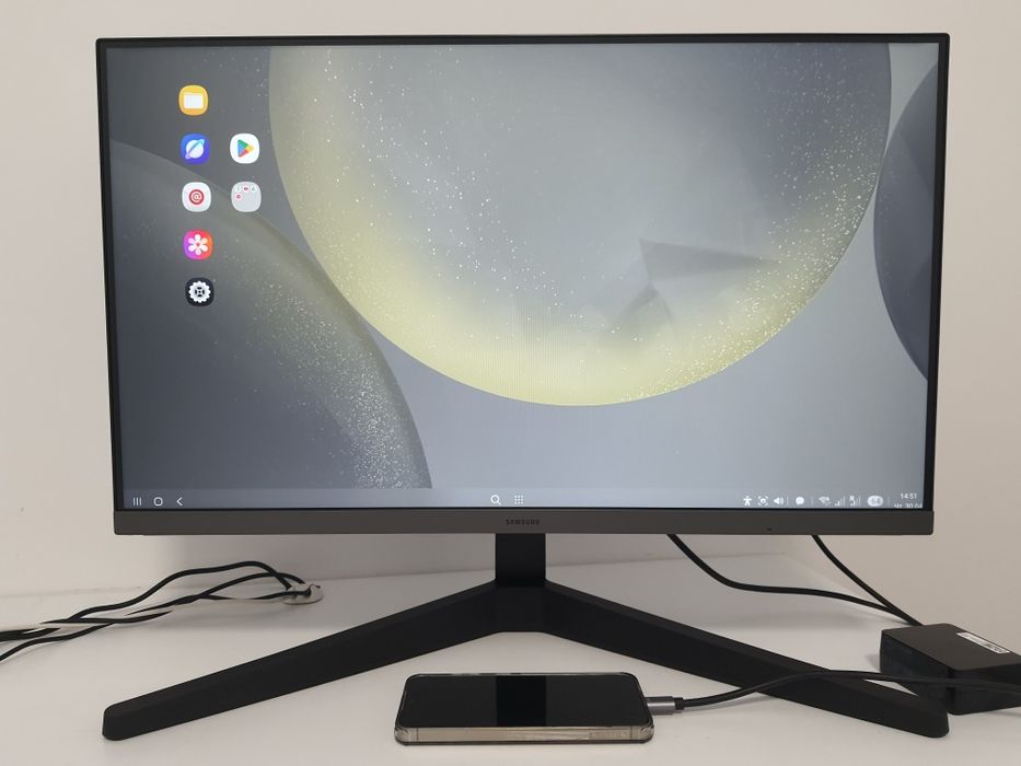 Монитор Samsung 24" инча 100Hz