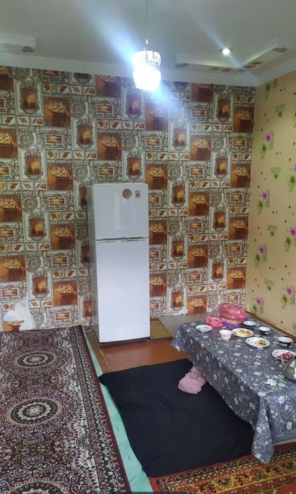 11 sotux yer va uyi bilan tosh 16 ta vuqa ketadigan zimni molhona bor