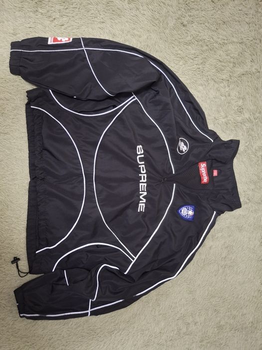 продам ветровку SUPREME