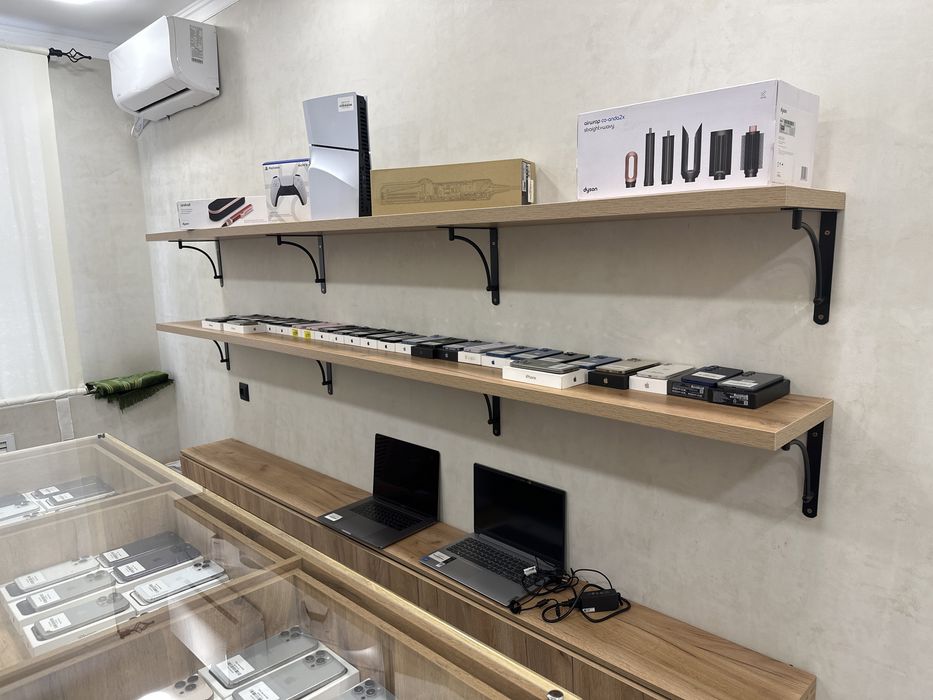 Iphone және Samsung телефондары бар