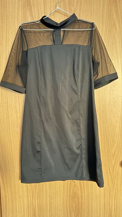 Платья, сарафаны и плащ недорого