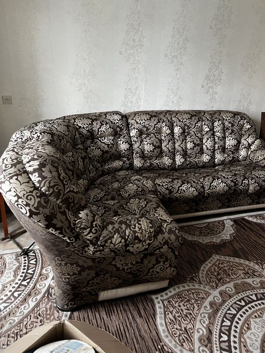 Диванный комплект