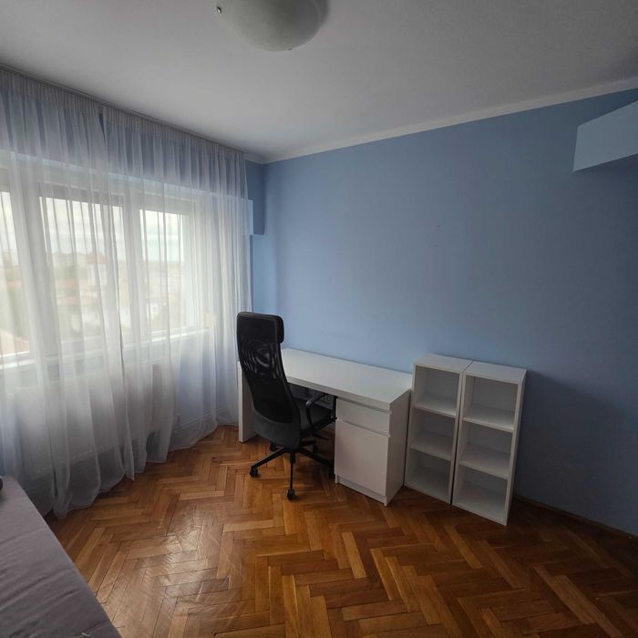 Vand apartament 3 camere