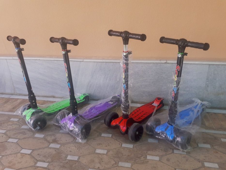 Самокат детский новый