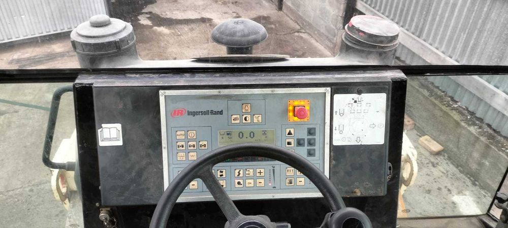 Каток Volvo DD95-1