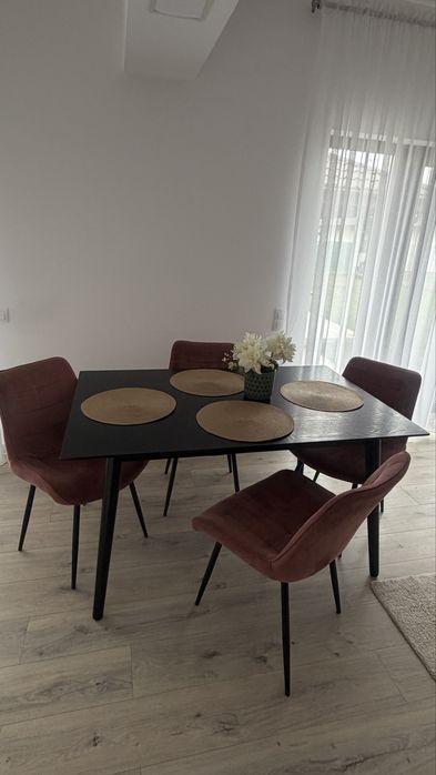Masa si scaune dinning pt 4-6 persoane