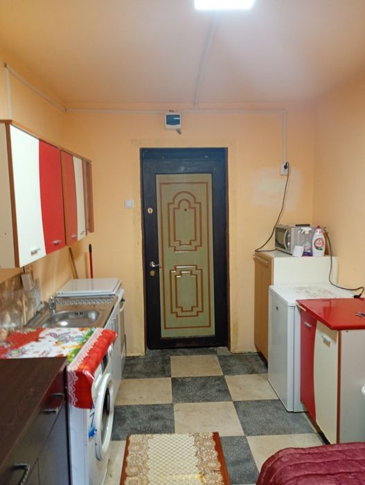Garsoniera de vânzare