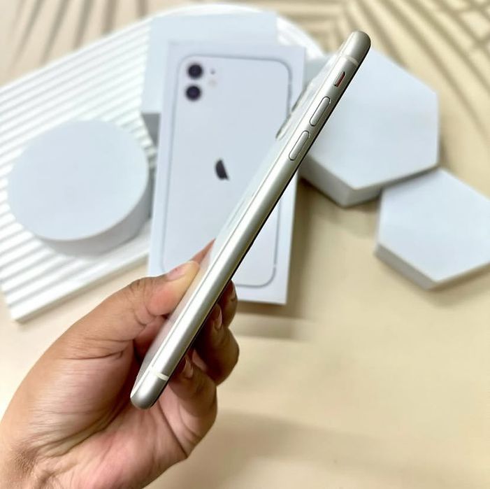 Продам Айфон 11 128gb 76%