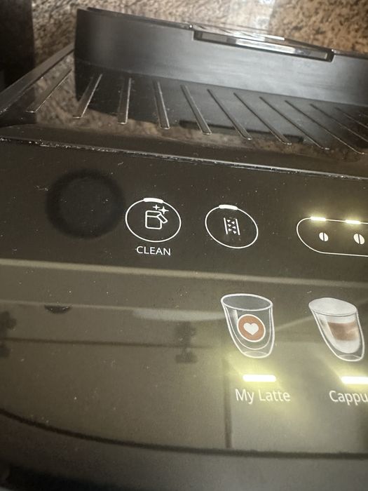 Кафеавтомат DELONGHI magnifica