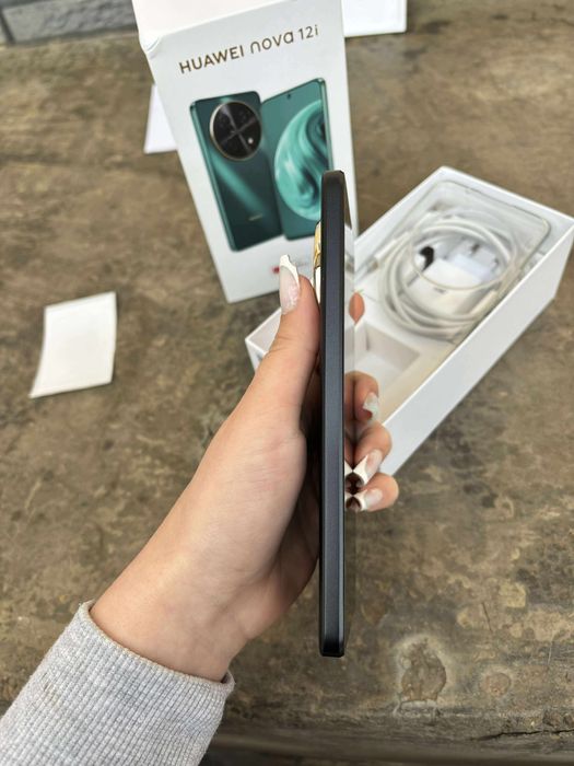 Huawei nova 12i full box