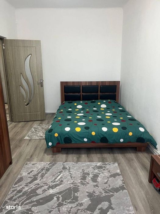 De vanzare apartament cu 2 camere, mobilat și utilat, etaj intermediar