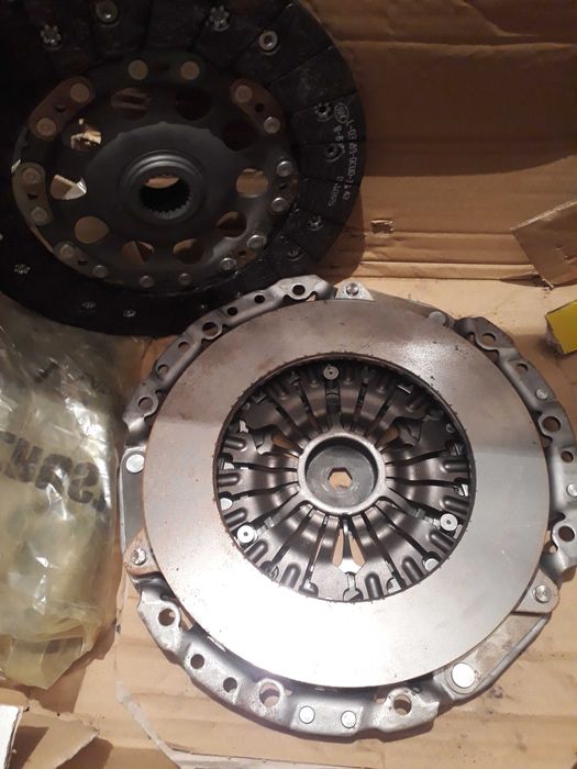 Комплект съединител + Маховик