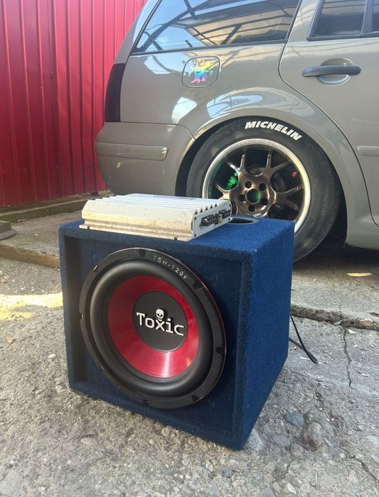 Vând subwoofer toxic 1000w