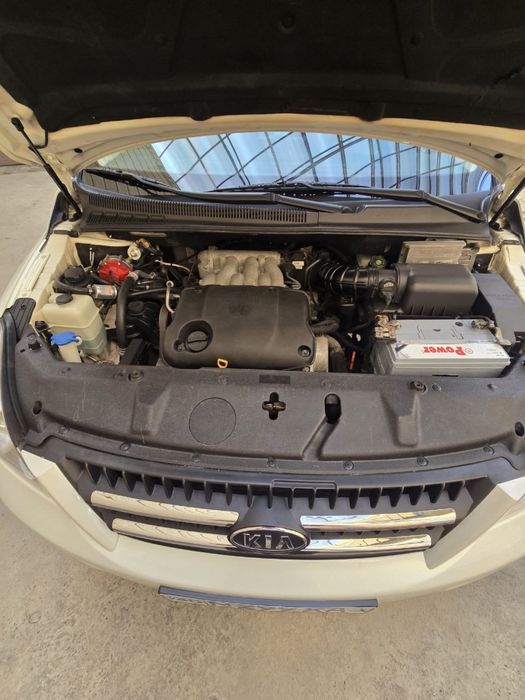 Kia carnival 2006- yil