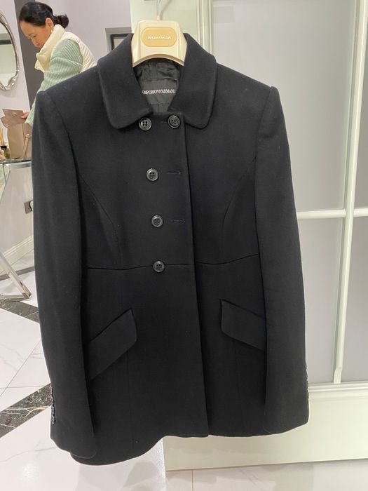 Продам пальто Армани, Берберри