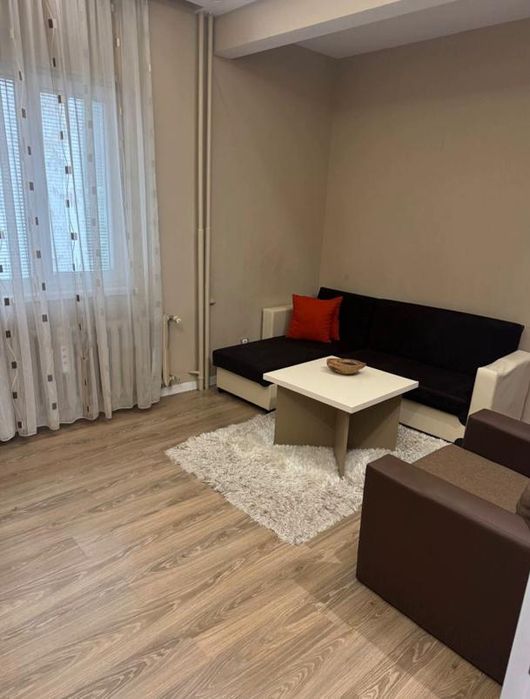 Дава се под наем Двустаен апартамент в София, Център - 55 кв.м за 747.66 € - Снимка #1