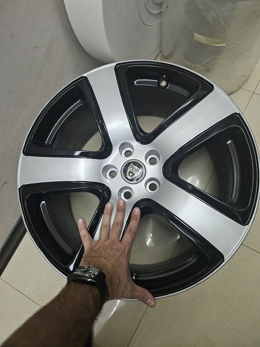 Лети джанти за Jaguar