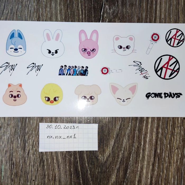 Наклейки Stray kids