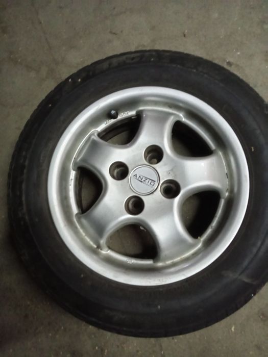 Vind jante pe 14 pt Opel în 4 prezoane  eu locuiesc în