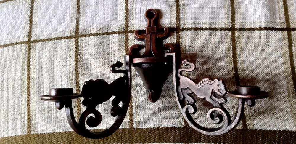 Стенен   свещник