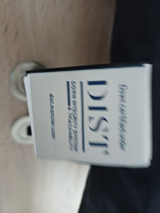 Голям размер нов  дамски елек пух с качулка