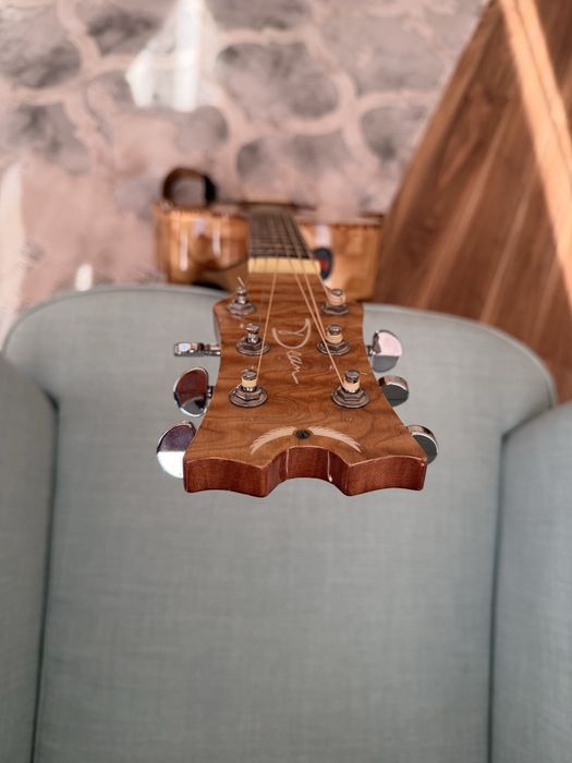 Chitară acustică-electrică Dean EQA GN Exotica, impecabilă