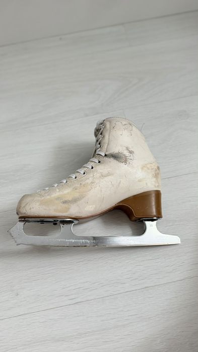 Продам коньки IDEA