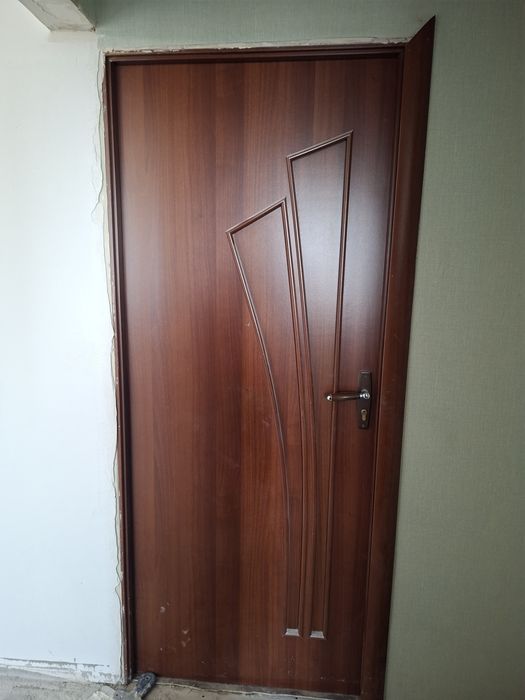 Двери межконатные