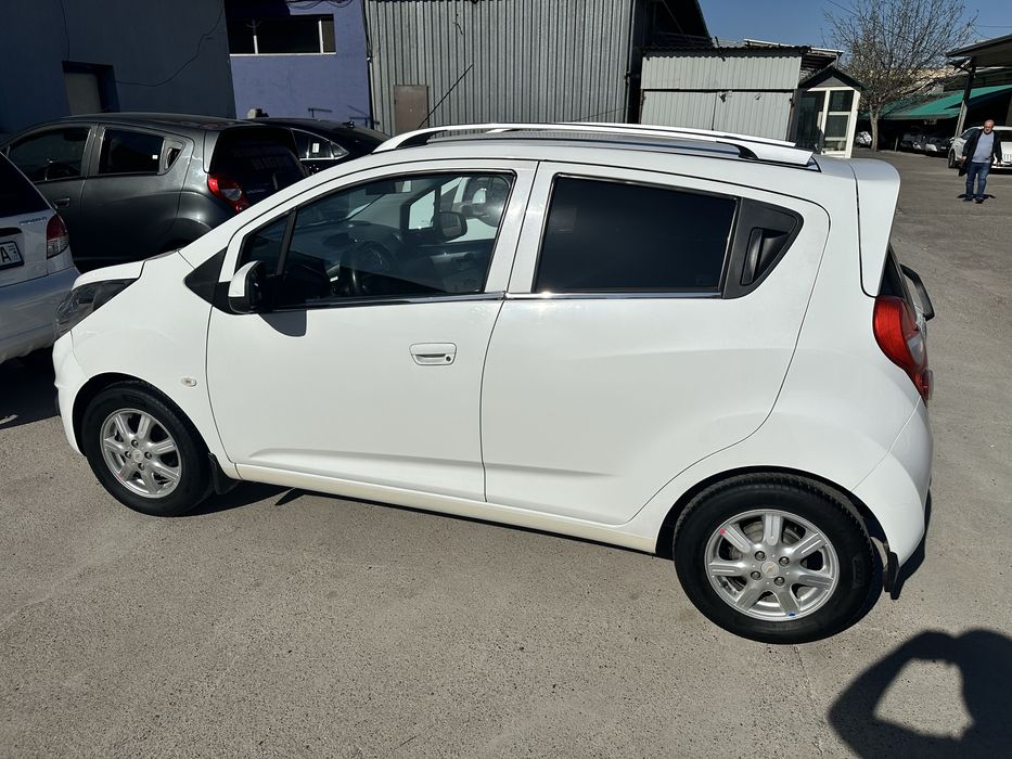 Chevrolet Spark 2017 — 3