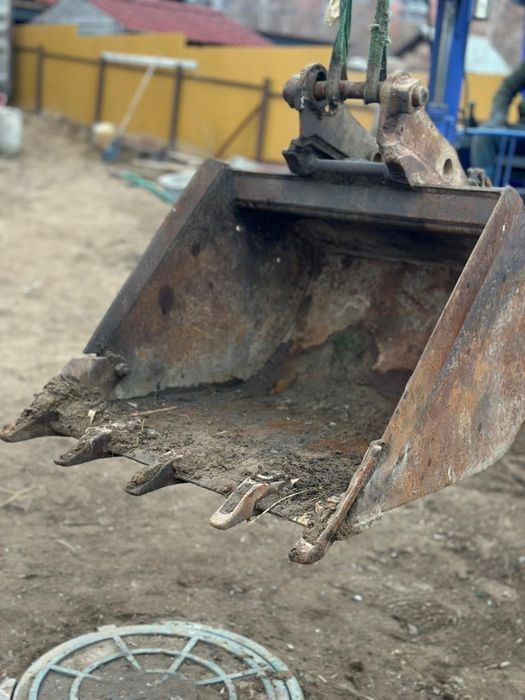 Продам ковш на эксковатор