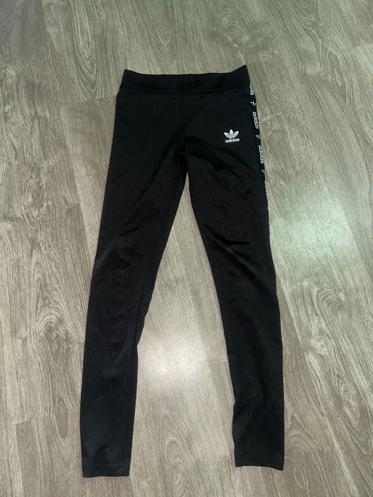 Женски спортен клин Adidas